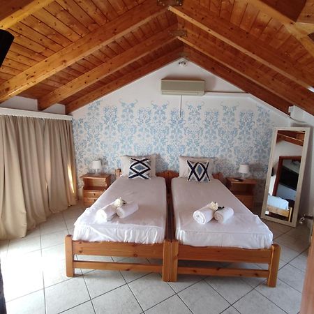 Вилла Chloe Attic Айя-Евфимия Экстерьер фото